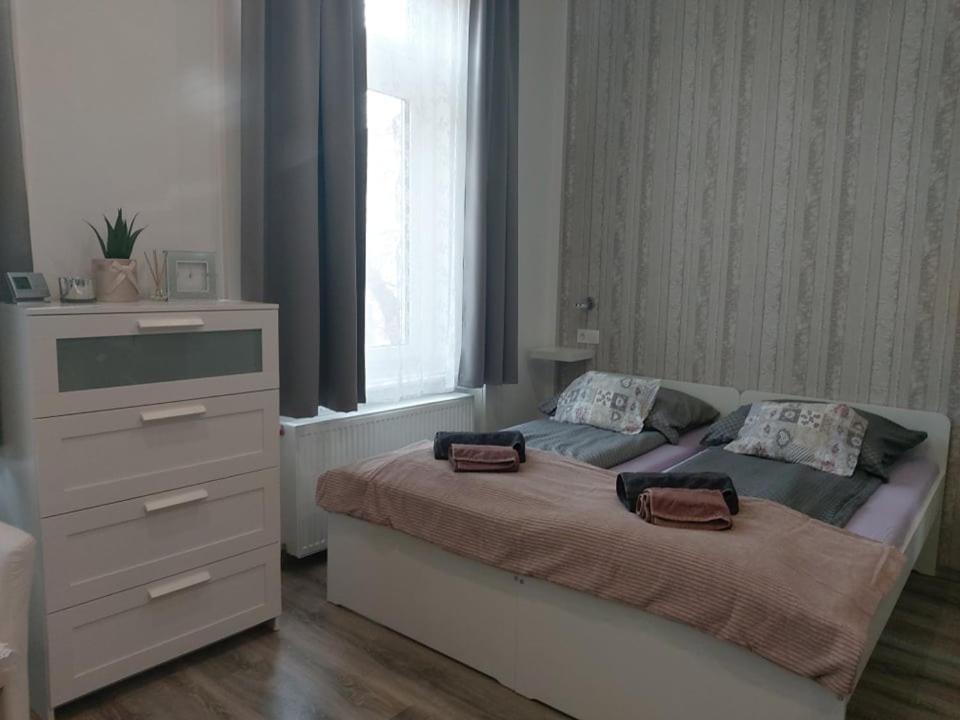 Pompar Belvarosi Apartman Szeged Bagian luar foto